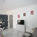 Luxhome Bed & Breakfast