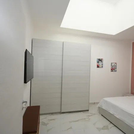 Luxhome 4*