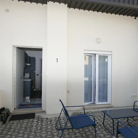 Luxhome Bed & Breakfast