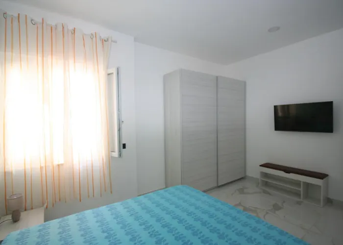 Luxhome 住宿加早餐酒店 卡坦扎罗