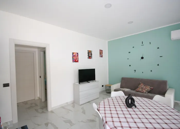 Luxhome 卡坦扎罗