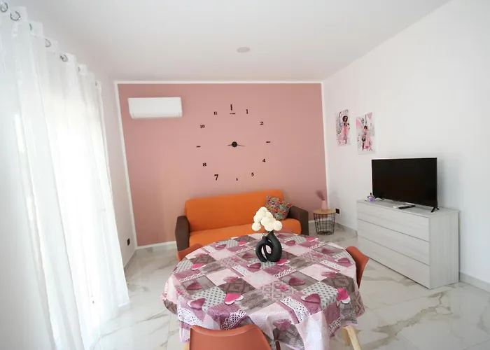 Luxhome 卡坦扎罗